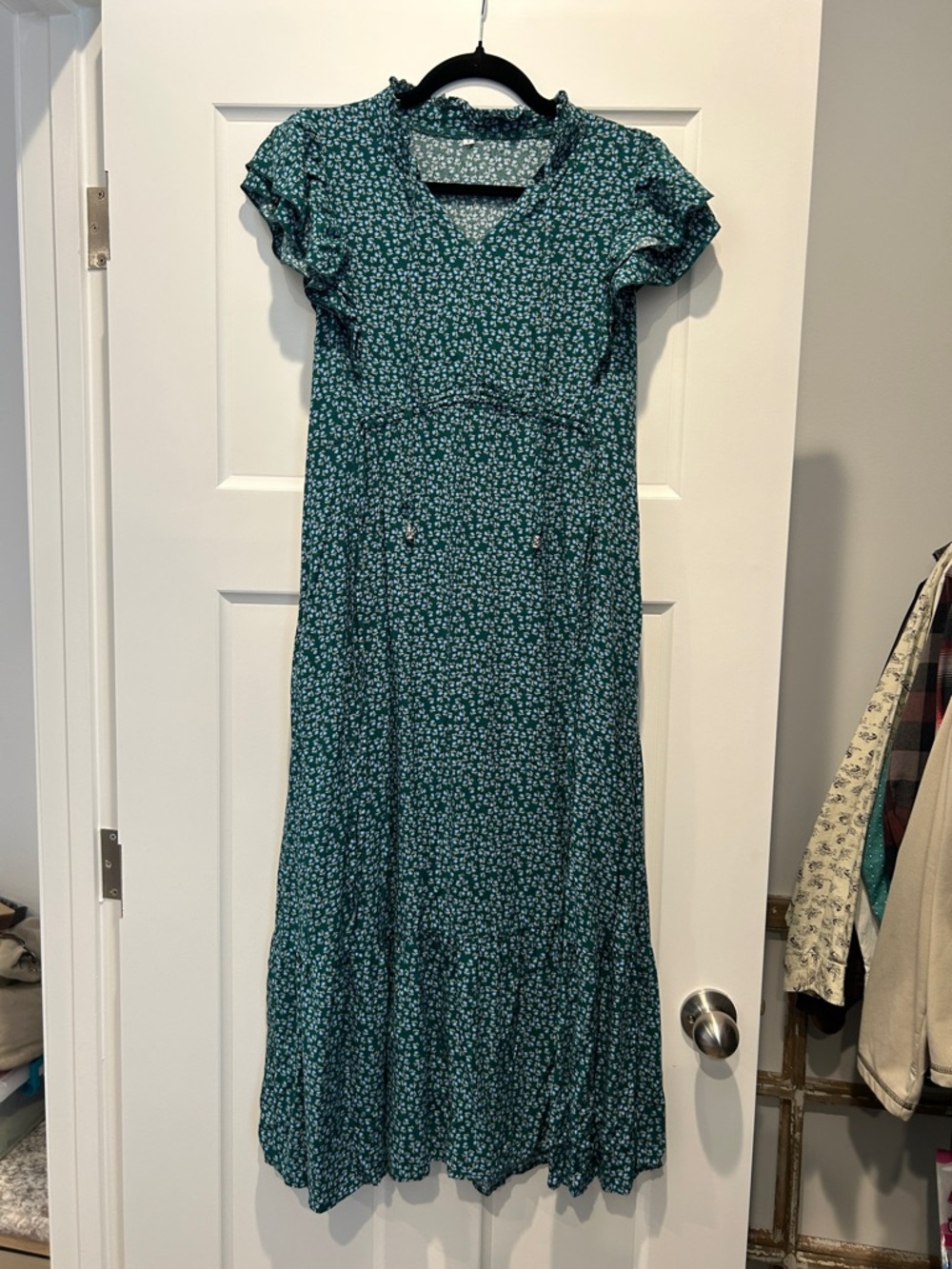 Green Floral V-Neck Midi Dress